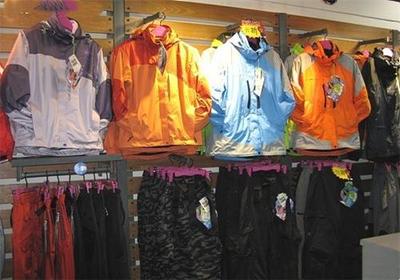 傲峰雪戶外用品 專業品質，助力您的戶外探險